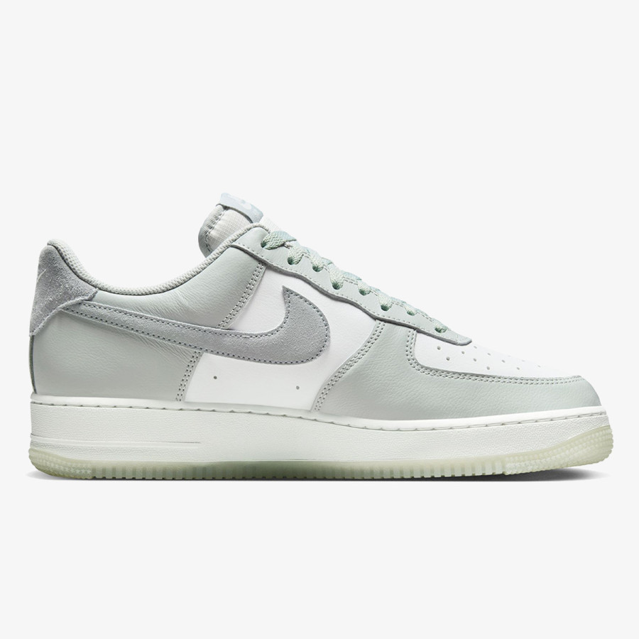 Nike Air Force 1 '07 LV8 2 